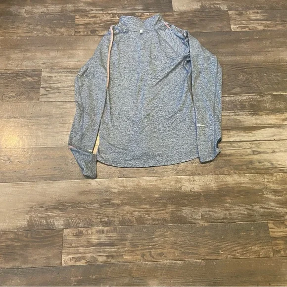 Nike Gray and Orange ladies Sz S 3/4 zip running dry fit - Picture 11 of 11